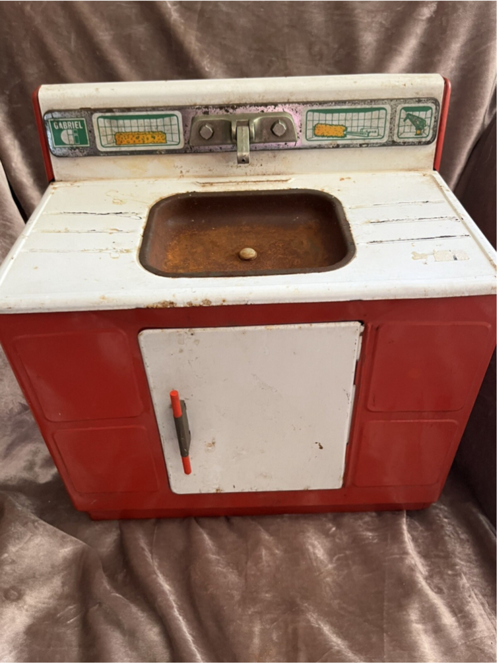 Vintage Gabriel Princess Doll? Stove Oven 1960s/70s tin NEEDS TLC /RESTORE